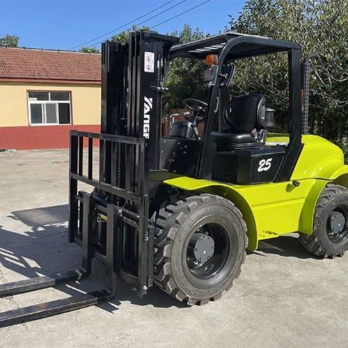 Внедорожный вилочный погрузчик повышенной проходимости (2WD) грузоподъемностью 2,5-4 тонны